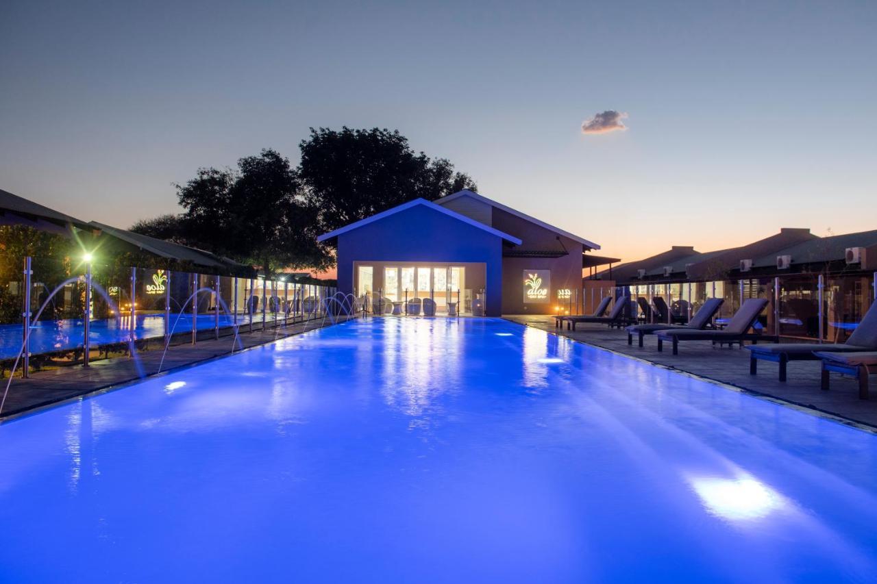 Palm Park Hotel Lephalale 外观 照片
