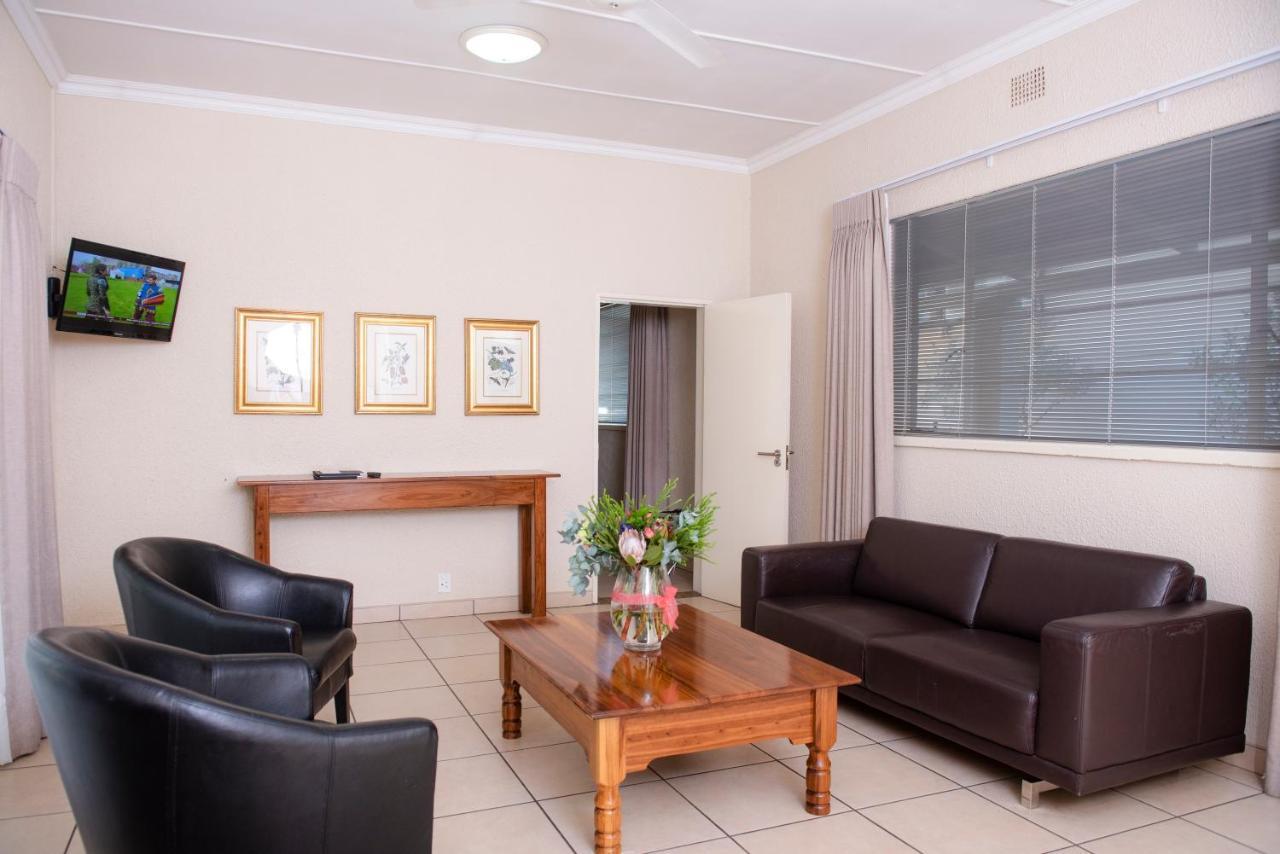 Palm Park Hotel Lephalale 外观 照片